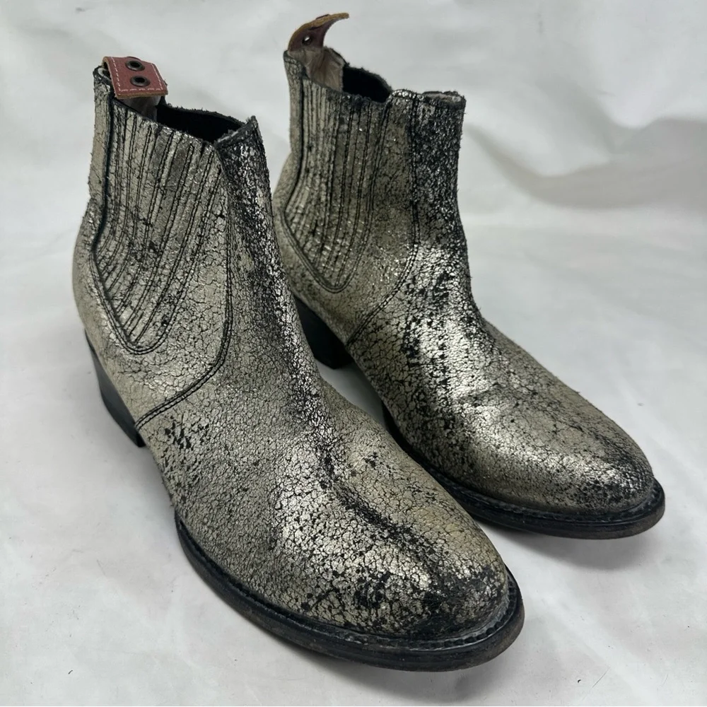 Freebird by Steven Madden Salamanca Distressed Leather Boots 9 - Picture 1 of 11